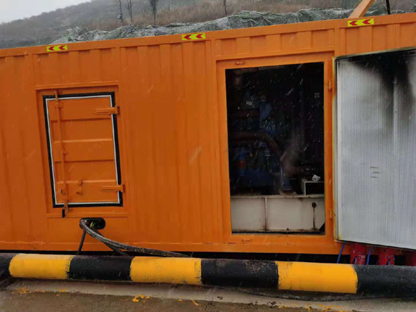 西峰发电机出租 柴油发电机组电压低报警怎么办？