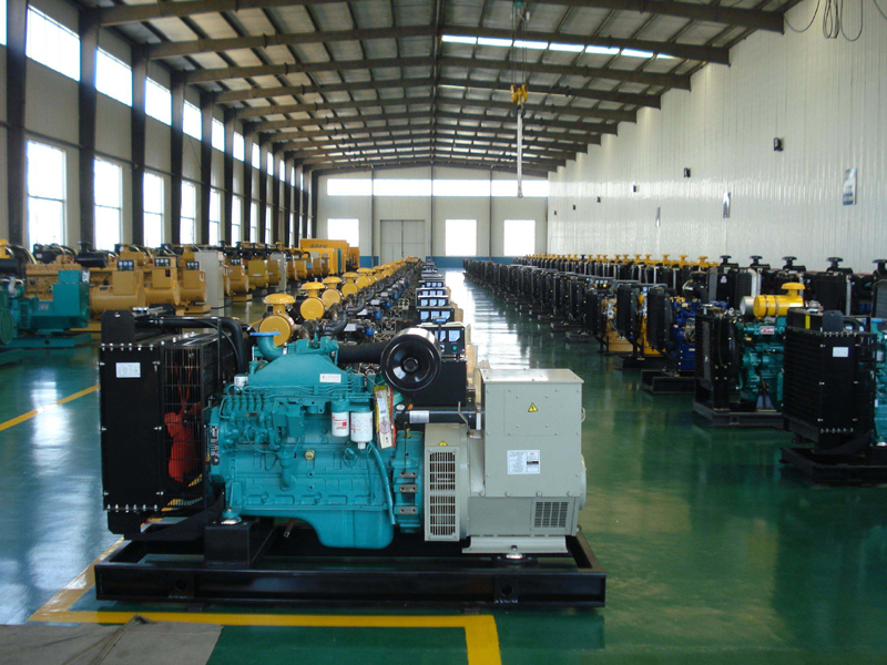 西峰租赁发电机-柴油发电机组冒蓝烟、冒黑烟、冒白烟故障分析