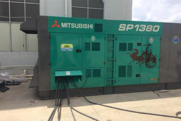 西峰为什么有些柴油发电机组的输出电压可以调节？